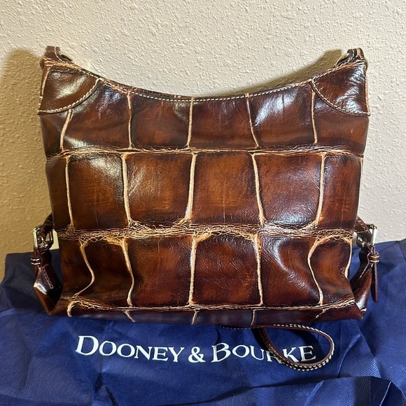 Dooney& Bourke Handbag - Picture 4 of 9